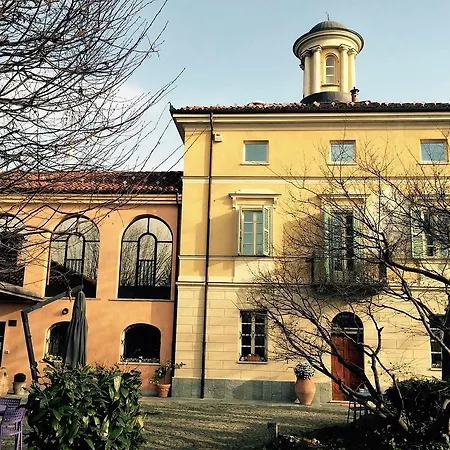 Frola Bed & Breakfast