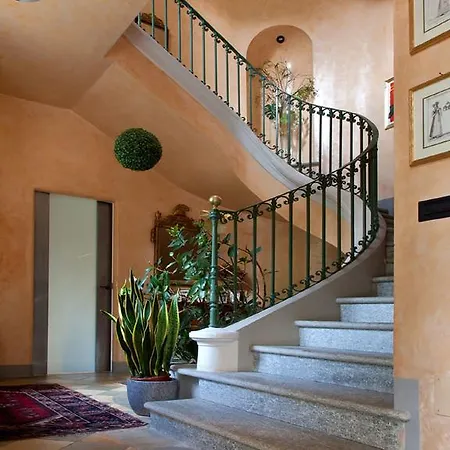 Frola Bed & Breakfast *