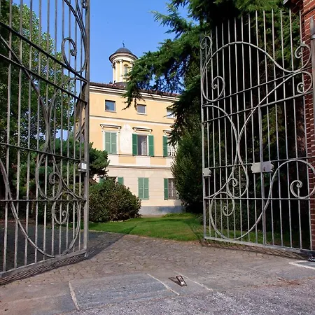Frola Bed & Breakfast *