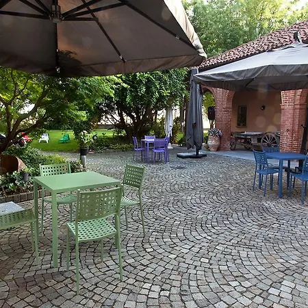 Frola Bed & Breakfast *
